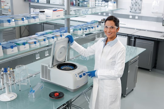 Streamline your high-end research applications with microcentrifuge Centrifuge 5427 R