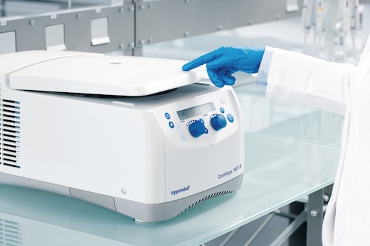 Soft-touch lid closure on the Centrifuge 5427 R