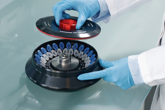 Reduce strain and save time with the Eppendorf QuickLock® centrifuge rotors