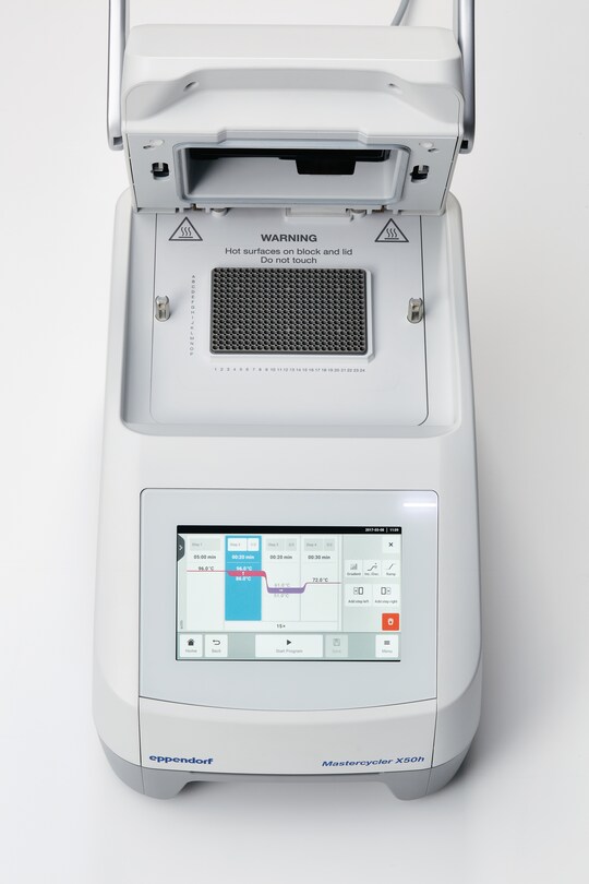 Mastercycler_REG__NBSP_X50h PCR thermocycler - Open unit, top-down view