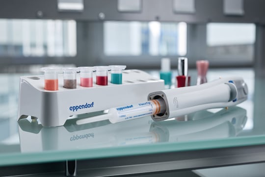 ViscoTip® and Multipette® E3 from Eppendorf with nail polish
