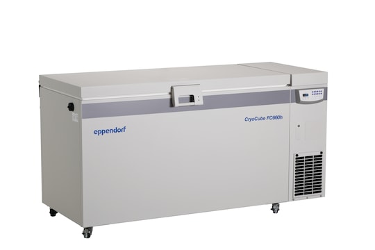 Eppendorf CryoCube® FC660h chest ULT freezer with green cooling liquids (hydrocarbons) and with closed lid
