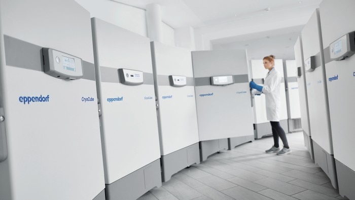 1460_822_key_visual_cryocube_f740_series_eppendorf_c_visual
