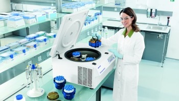 1460_822_centrifuge_5810_r_labor_1