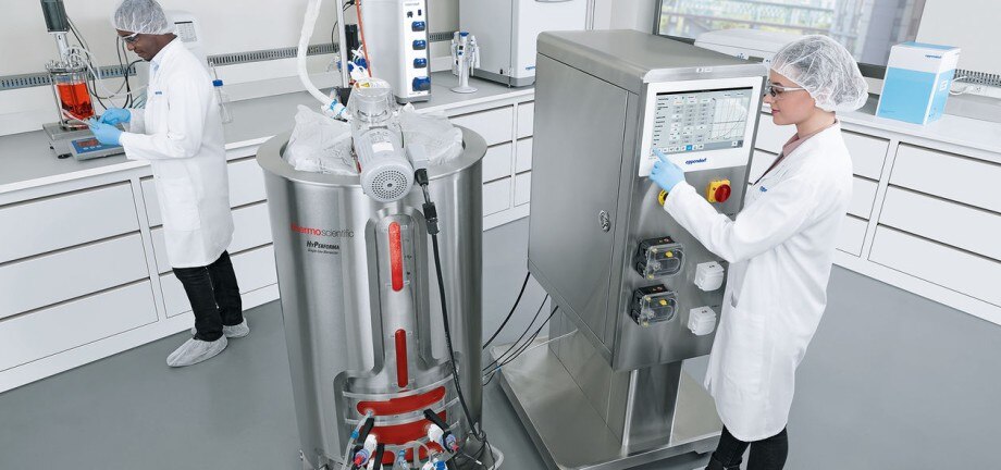 BioFlo 720 - our newest bioreactor control system BioFlo 720 in a labratory