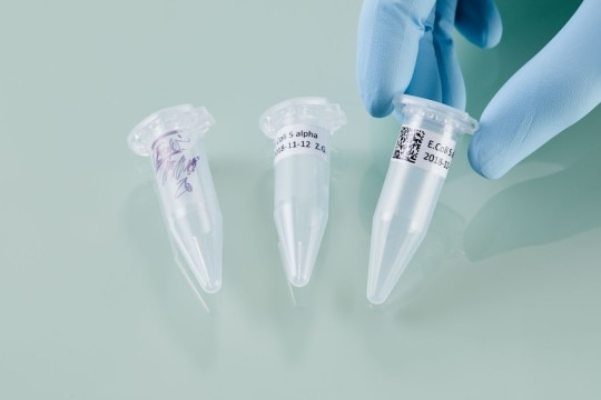 PhysioCare Concept® - Tubes Three laboratory tubes with different types of labels from handwritten to datamatrix code.
