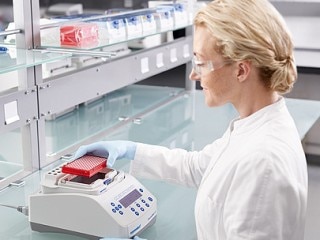 physiocare_teaser_products_mixing_s_id785205