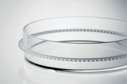 PhysioCare Concept® - Cell Culture Cell culture dish with corrugated handling ring.