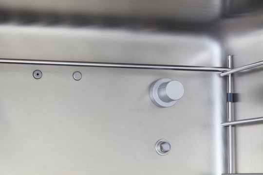 PhysioCare Concept® - Cell Culture Welding-free CO2 incubator chamber for easy cleaning.