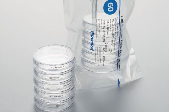 PhysioCare Concept® - Cell Culture Cell culture dishes stored in resealable and shrinkable packaging bags of Eppendorf.