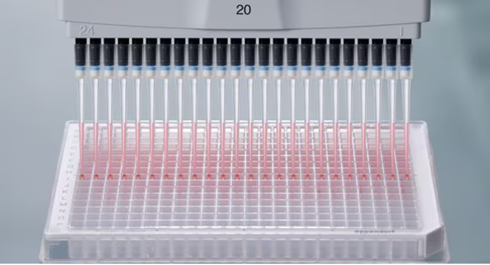 img_pipetting_small_volumes