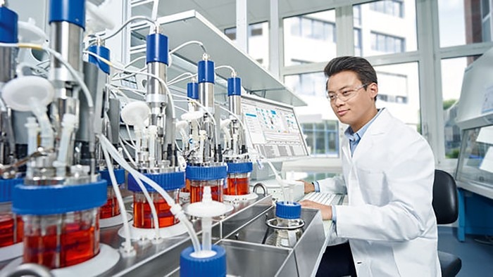 webinar_hipsc_2560x1440px_bioprocessing