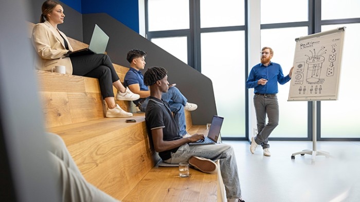 11715474_730px_x_411px