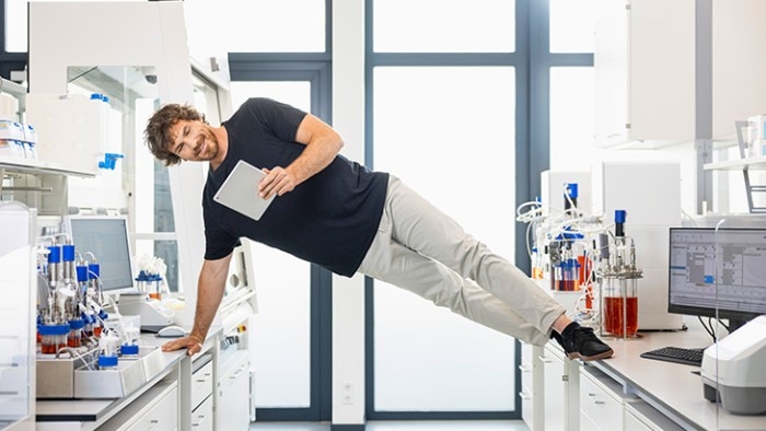 11715633_730px_x_411px