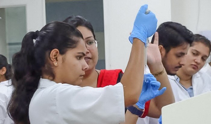 Pune (IISER, Pune) students in lab
