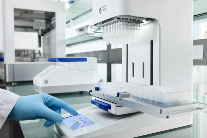 lab_scene_epmotion_96_flex