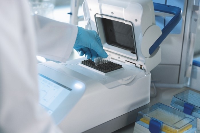 PCR tubestrips are removed from thermal block of Mastercycler X40