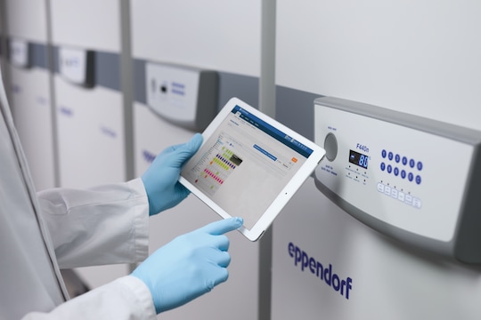 Eppendorf CryoCube® F440h Ultralow temperature freezer (ULT) for longterm storage of sample and sample documentation system