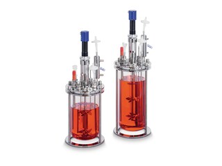 DASGIP Benchtop Bioreactors for Cell Culture with medium