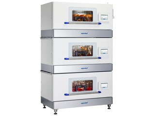 CellXpert® CS220 triple-stacked