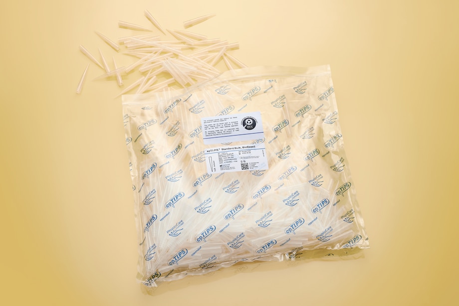 epTIPS BioBased Standard/Bulk 1000nL open orange, yellow background