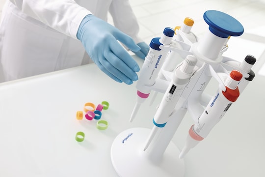 Six Eppendorf Research® 3 neo single-channel pipettes with different volumes on Pipette Carousel 2 holding system