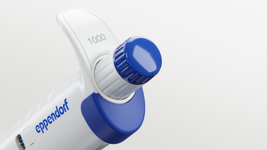 A shorter control button with integrated volume adjustment enhances ergonomics for all and provides added comfort for small hands