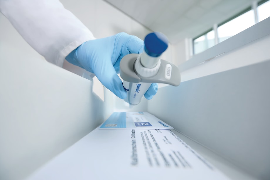 Research plus_Calibration Certificate in shipping box