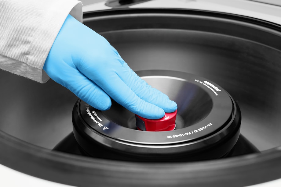 Eppendorf SpinPro 6 R centrifuge for broad range of sample separation