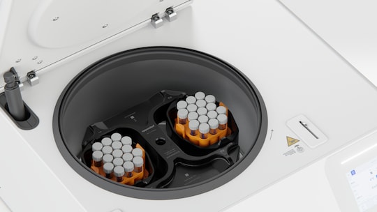 Eppendorf SpinPro 6 R centrifuge for broad range of sample separation