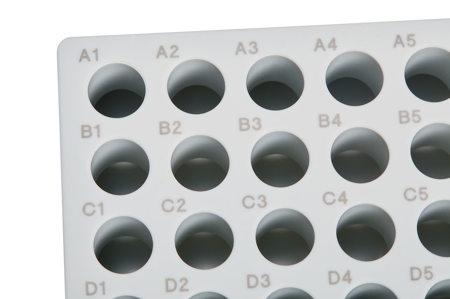Storage Box detail, labeling Top view on Eppendorf Storage Box for 5.0 mL vessels with high-contrast labeling for easy reading