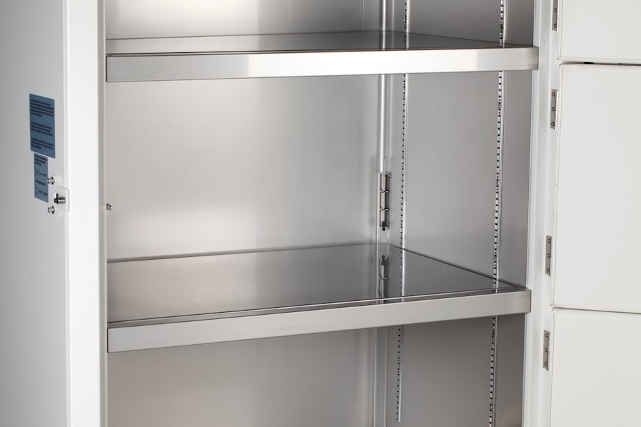 Steel interior for easy cleaning Eppendorf ULT freezer with steel interior for easy cleaning