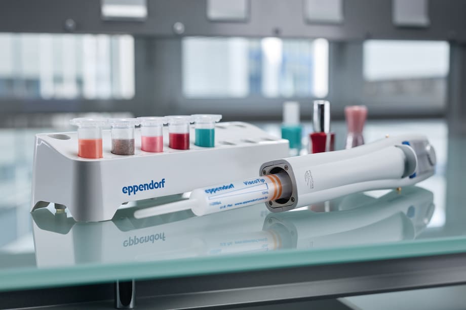 ViscoTip® and Multipette® E3 from Eppendorf with nail polish ViscoTip_REG_ and Multipette_REG_ E3 from Eppendorf with nail polish