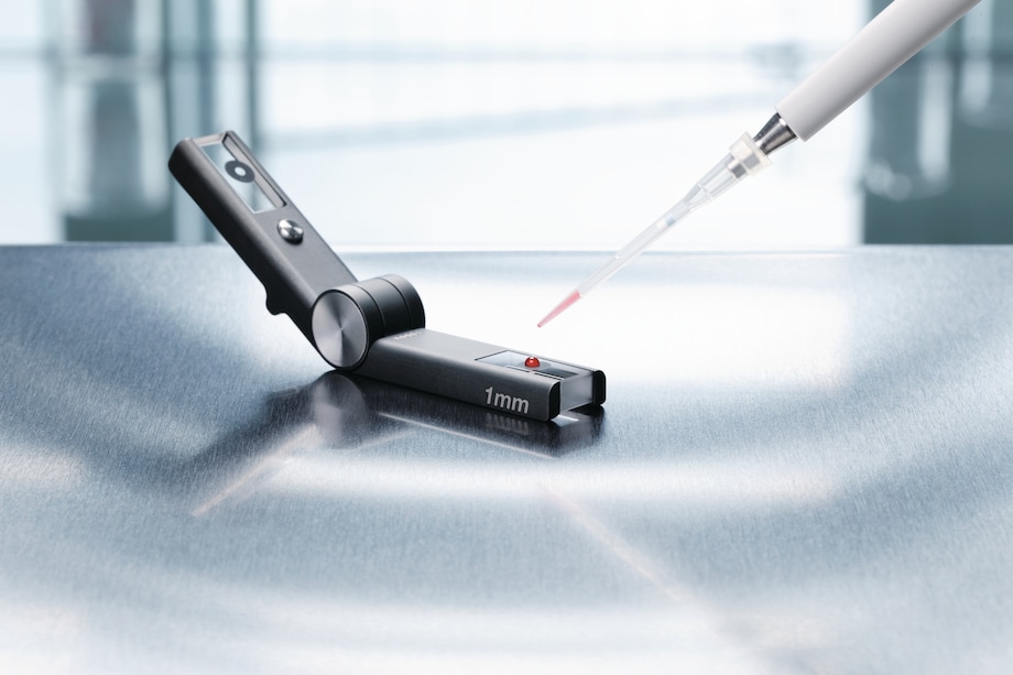 µCuvette G1.0 open, small sample volume µCuvette G1.0