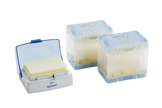 epT.I.P.S._REG_ 384 pipette tips in Eppendorf pipette tip box along with refill trays as a set