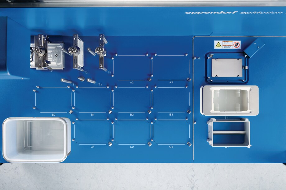 Image – topview 5075vt, vacuum an dthermal mixing module, no accessories, empty deck Integration of vacuum and thermal mising module on deck of a liquid handler offer full application flexibility