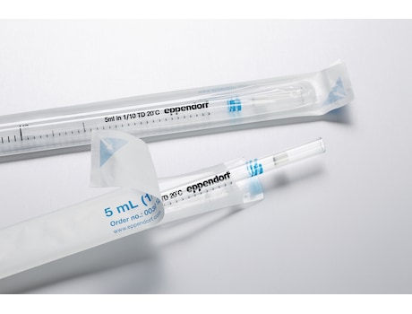 Two 5 mL serological pipettes, open packaging