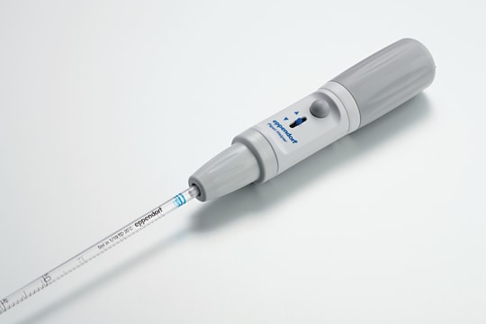 The Pipet Helper_REG_ pipette controller with an Eppendorf Serological Pipet