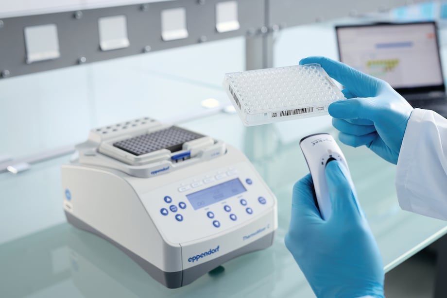 Eppendorf SafeCode twin.tec plate with ThermoCycler C Eppendorf twin.tec with SafeCode barcode label to ensure safe sample identification