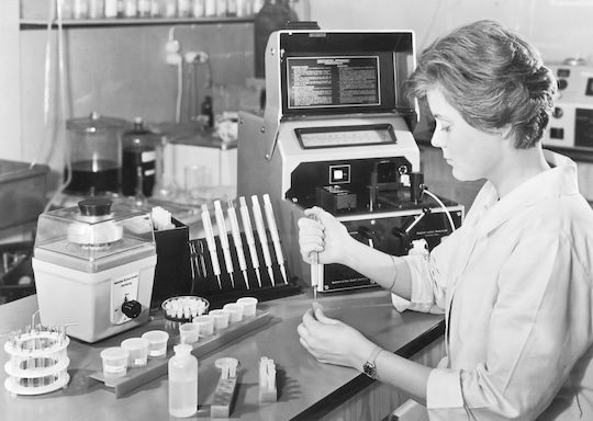 Lab scene 1963 Microliter system