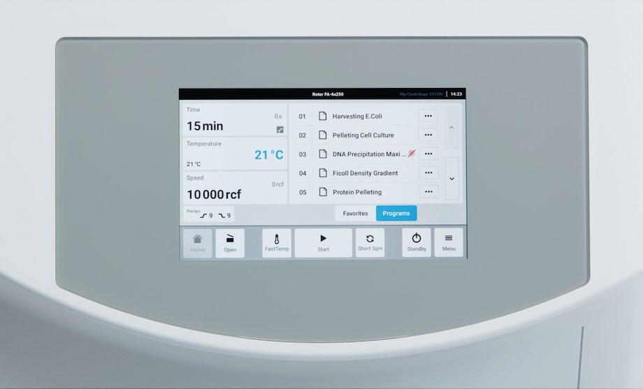 Centrifuge 5910 Ri display Connected benchtop Centrifuge 5910 Ri with touch interface